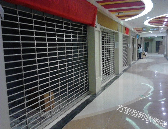 方管型網狀卷簾門案例